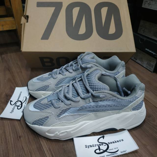 yeezy 700 silver