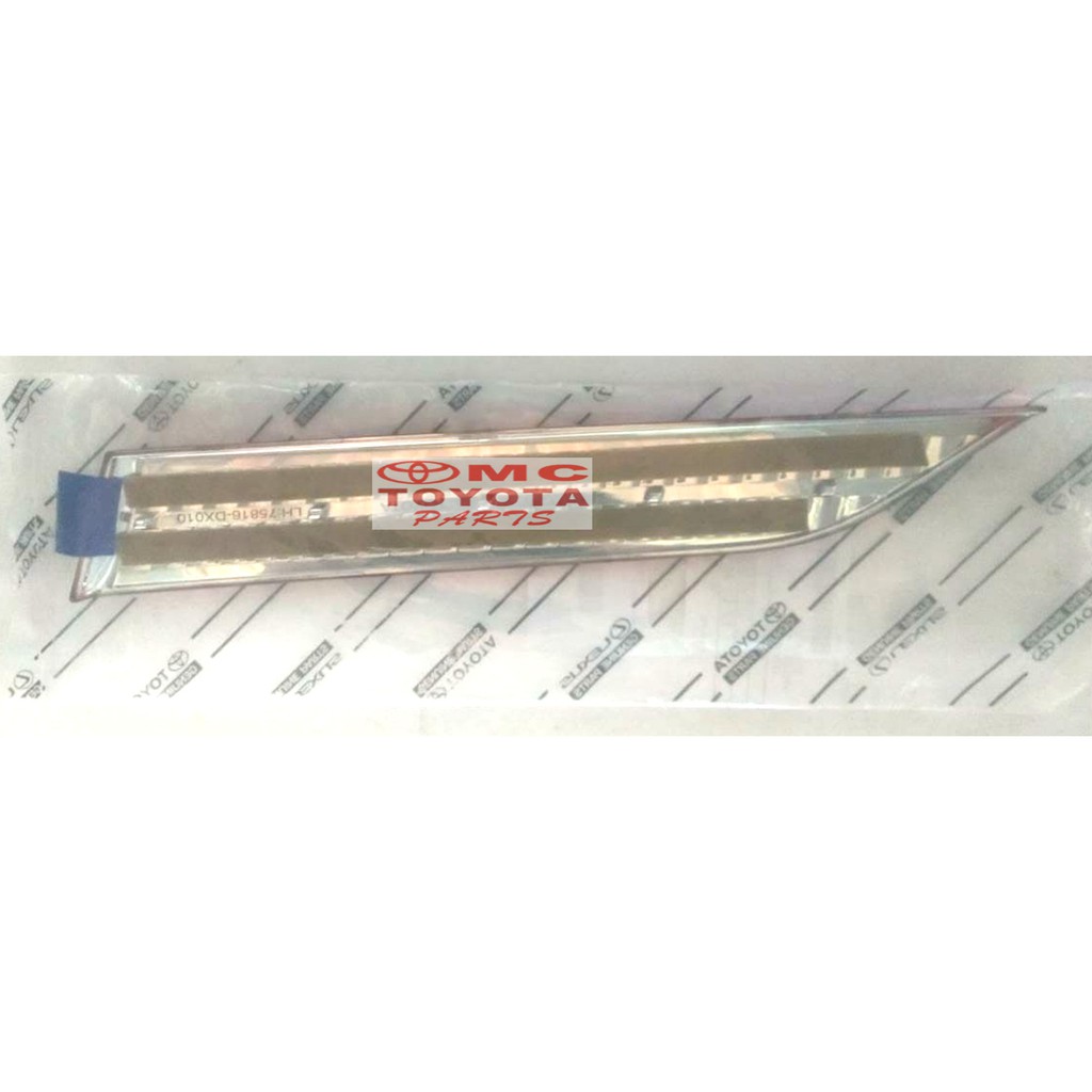Reflektor Moulding Garnish Pintu Bagasi Kanan Innova 75815-DX010