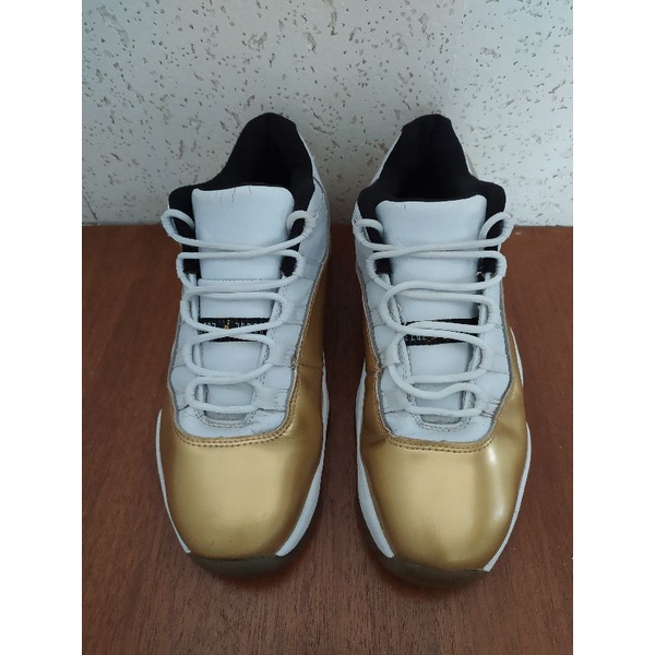 sepatu Nike Jordan retro 11 gold