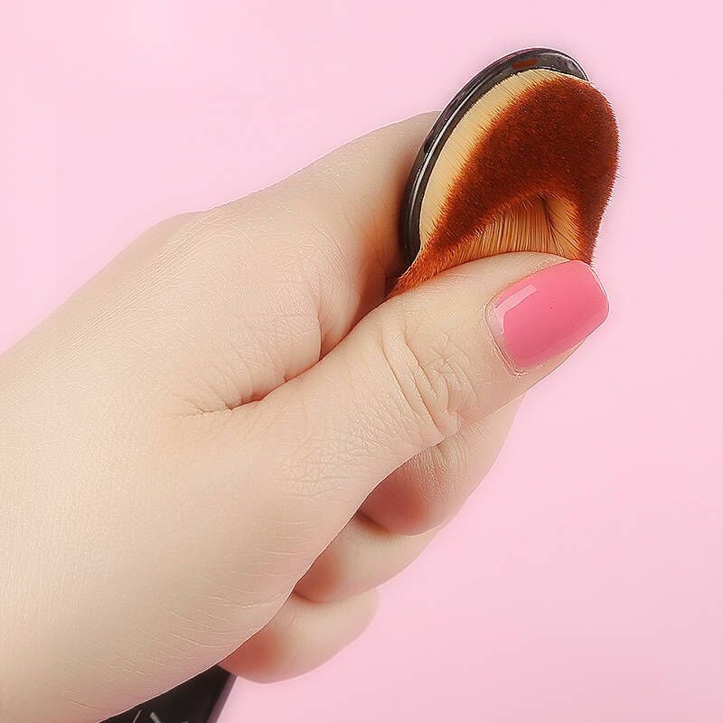 Brush Makeup Bentuk Sikat Gigi Oval Untuk Blush On / Bedak / Foundation