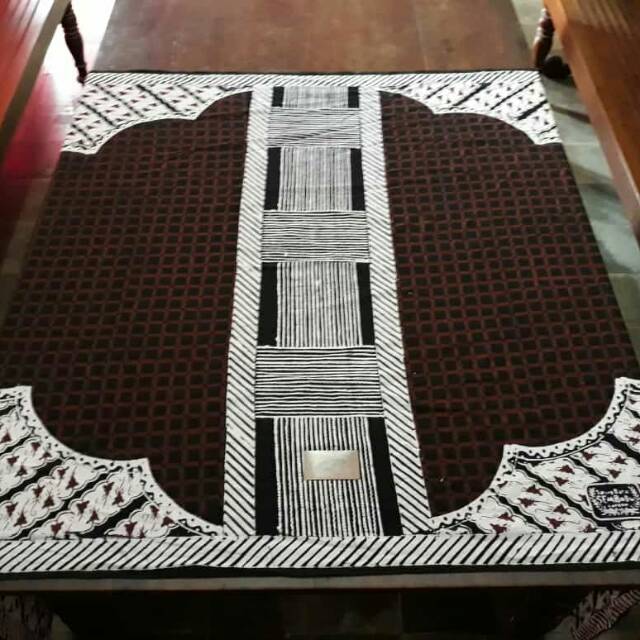 Sarung batik cap Sembodo cokrah