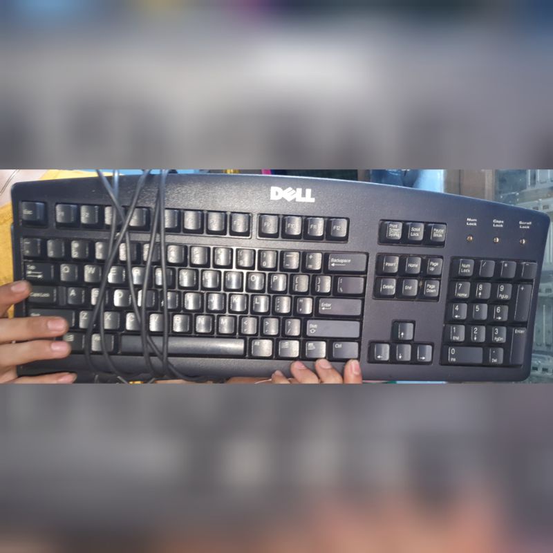 keyboard ps2 merek campur kondisi ok garansi 1 bulan