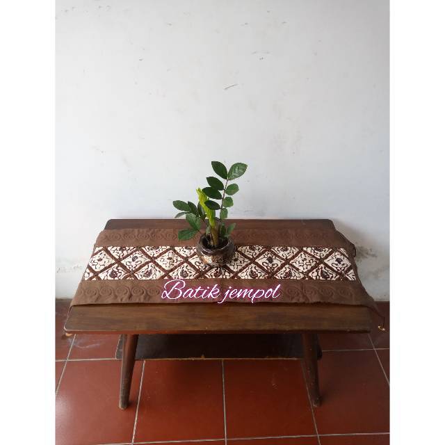 Taplak meja tamu batik motif sidoluhur / loper batik