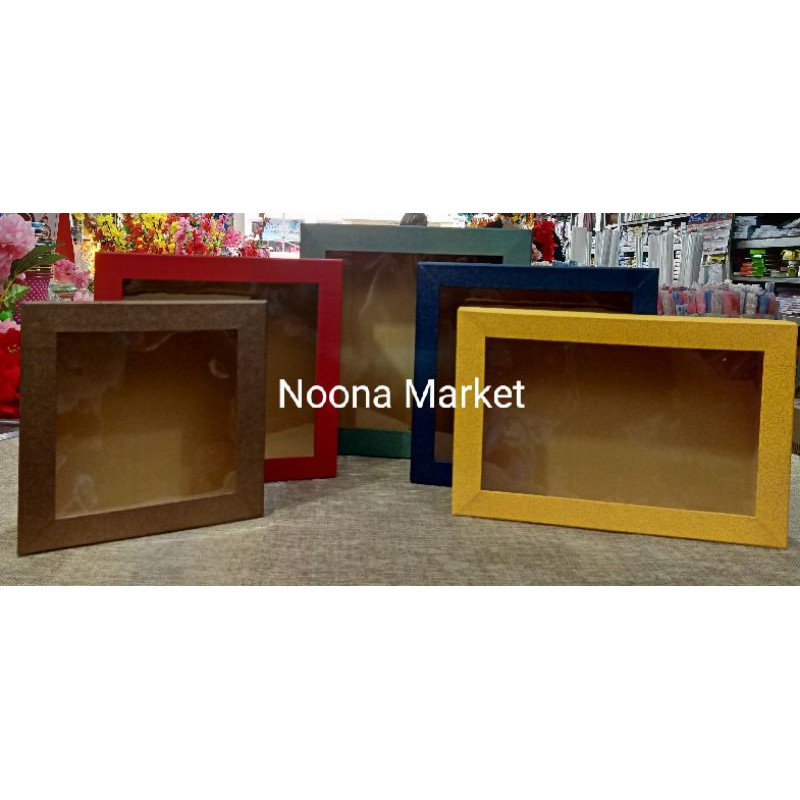 

Hard Box Tutup Mika / 12 x 12 / 20 x 20 / 20 x 30 / 25 x 25 / 30 x 30 / Dus Souvenir