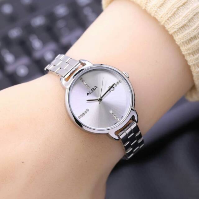 JAM TANGAN WANITA ALBA LIST PERMATA DATE RANTAI SILVER KW SUPER.