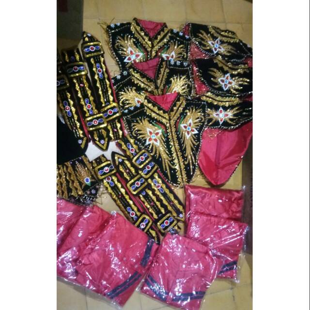 Baju Lengkap kuda lumping beserta aksesoris