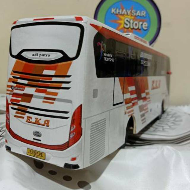 Miniatur Bus bis / mainan bus bis  eka jet bus