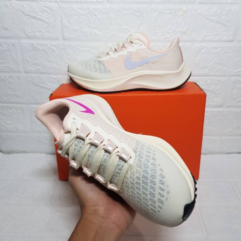 Nike Air Zoom Pegasus 37 &quot;Pale Ivory&quot;