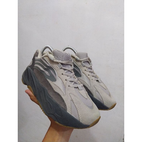 Adidas Yeezy Boost 700 Second