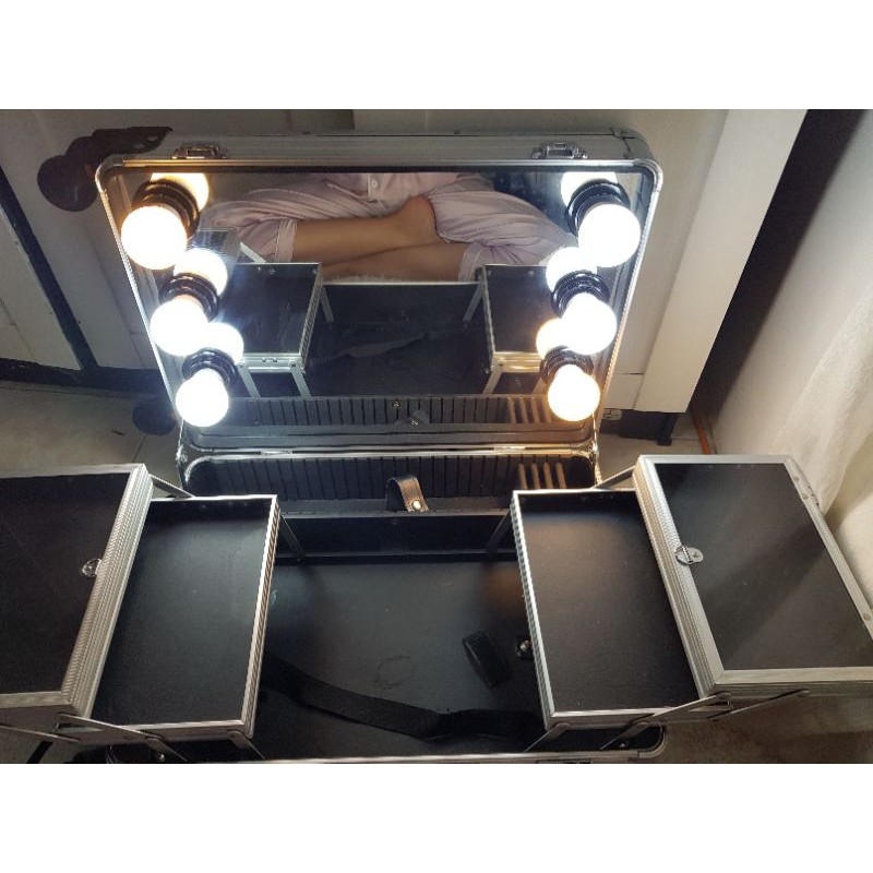 preloved koper make up armando caruso