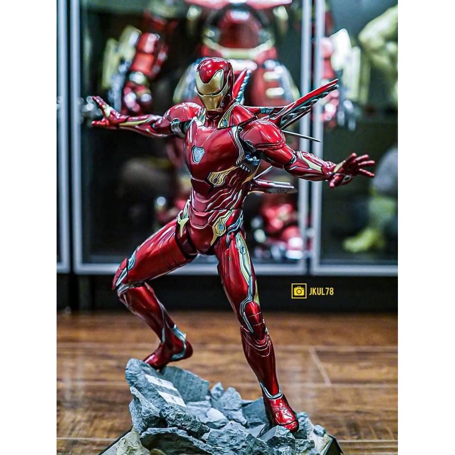 infinity war iron man hot toys