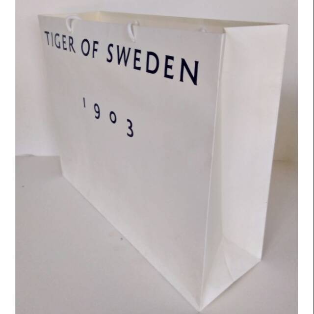 (5 pcs) PAPER BAG PAPERBAG JUMBO BRANDED TIGER OF SWEDEN terdapat harga grosir lebih murah