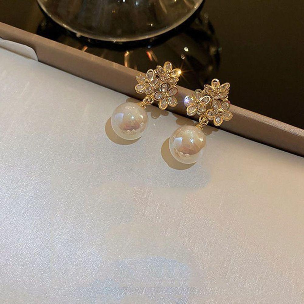 MXBEAUTY Mermaid Pearl Earrings Gadis Kreatif French Pearl Stud Earrings Anting Emas Berlian Imitasi Mewah Ringan Anting Perempuan