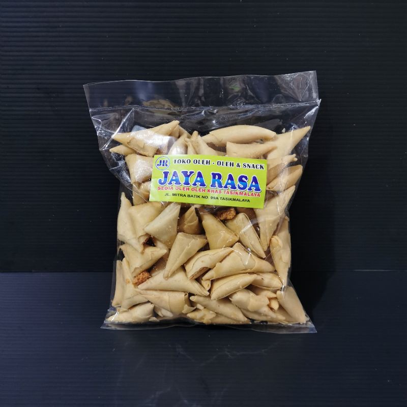 

SAMOSA AYAM 250 gram snack asin gurih renyah