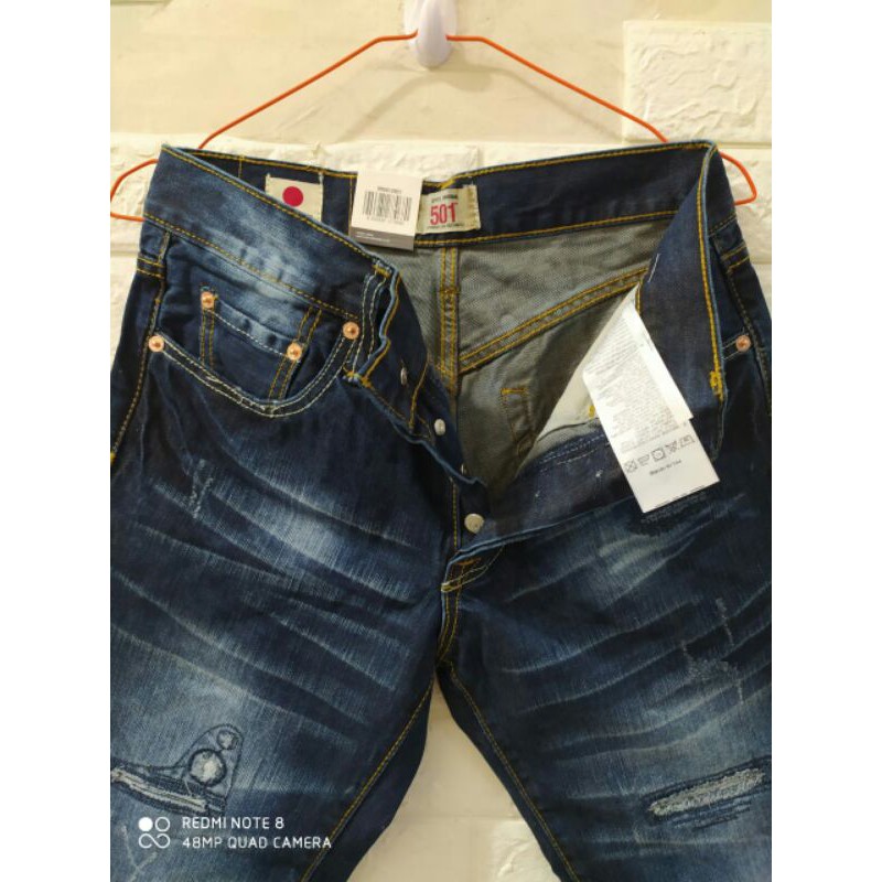 CELANA. COWOK PENDEK. LEVIS JEPAN.   MODEL TERLARIS