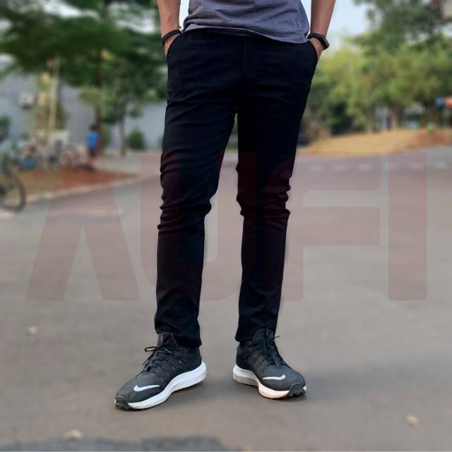 POPULER Celana Chino Bahan Adem Nyaman Cocok Buat Musim Dingin