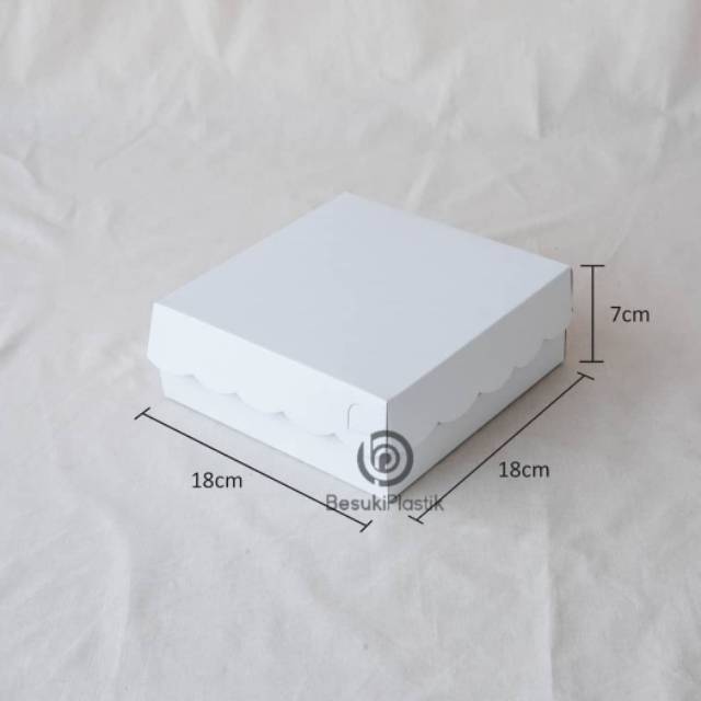 Dus Nasi Putih 18cm / Kotak Nasi 18cm / Dos R8 Nasi Putih / Dos Nasi Polos Putih