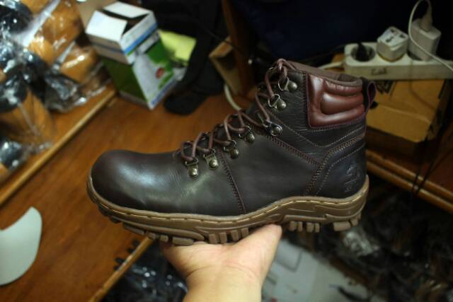 SEPATU SAFETYBOOT KULIT ASLI