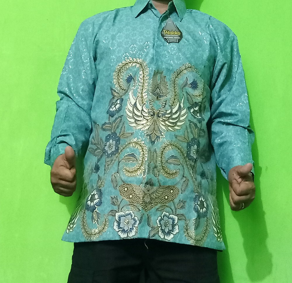 Kemeja Batik Pria Lengan Panjang Semi Sutra Prada