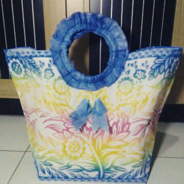 (1Lsn =12 pcs)Tas hajatan batik mewah (EBP)