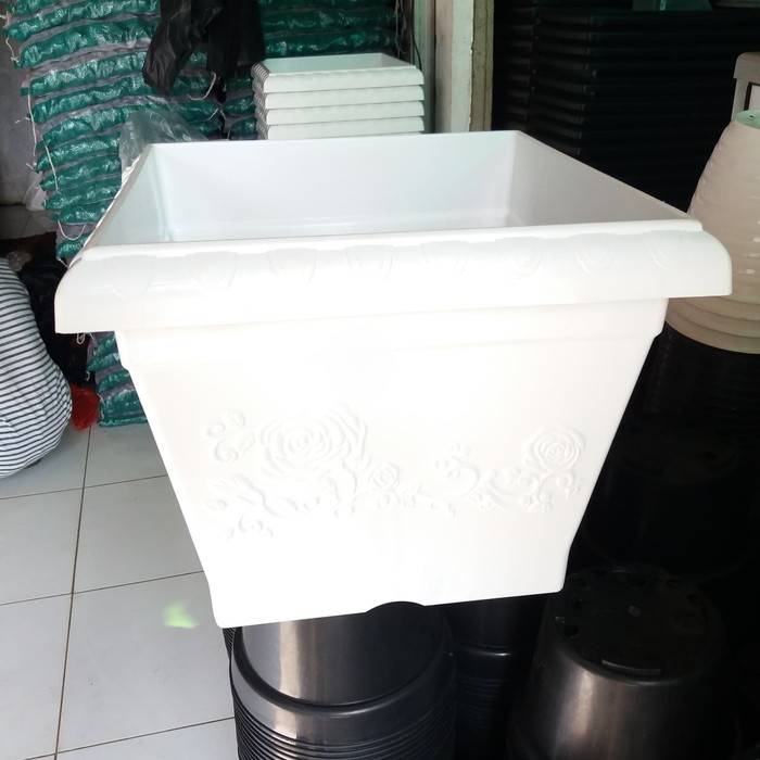 Pot bunga kotak Shallom 35Putih