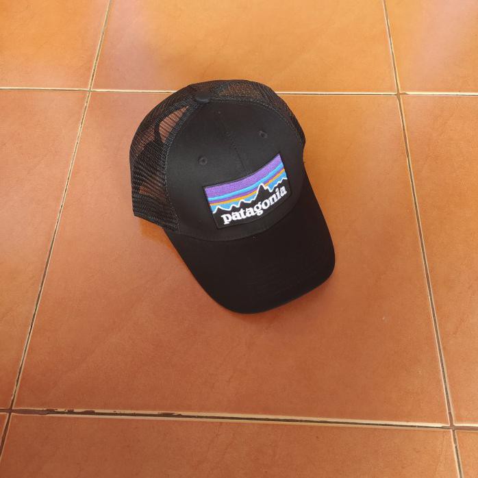 Terbaru Patagonia Trucker Hat - Hitam
