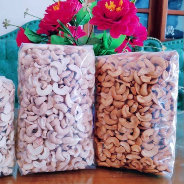 

Kacang mente belah dua 1 kg