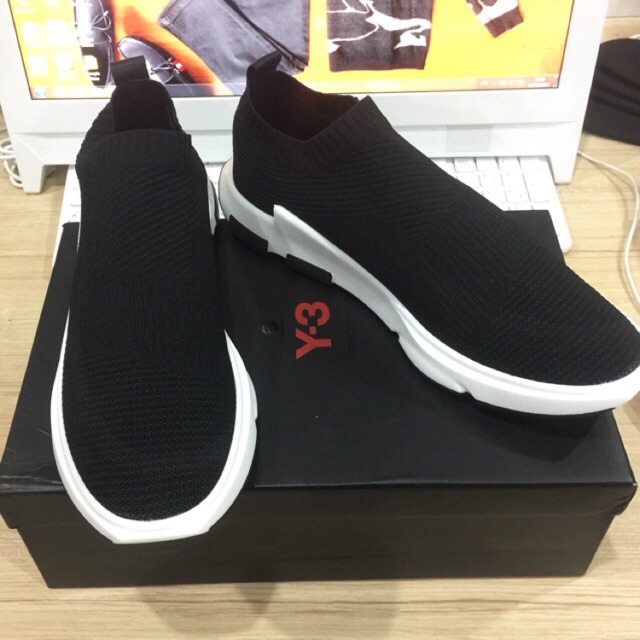 SEPATU SNEAKERS PRIA FASHION Y-3 MURAH MIRROR QUALITY