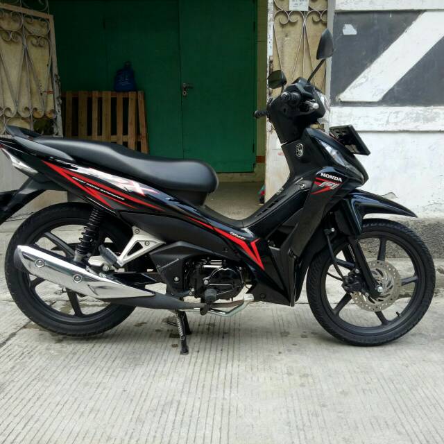  sepeda motor bekas honda  revo x tahun 2021 Shopee Indonesia