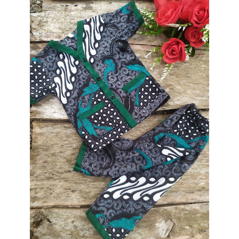 Piyama Batik Anak Laki-laki Usia 1 sampai 5 tahun Motif Batik Kekinian