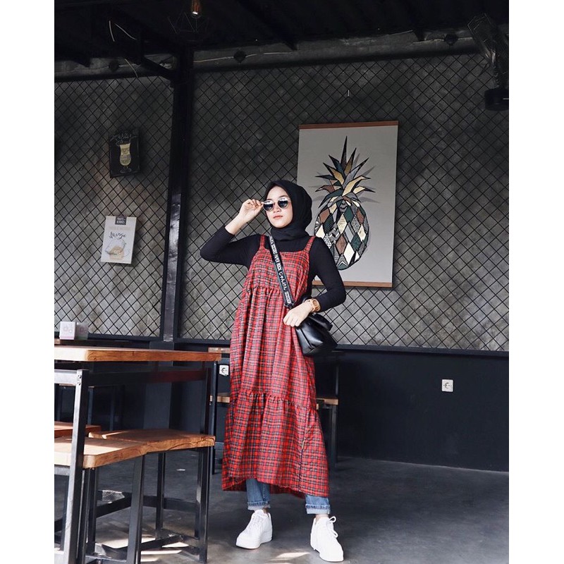 overall tartan kotak-kotak / gingham overall midi dress