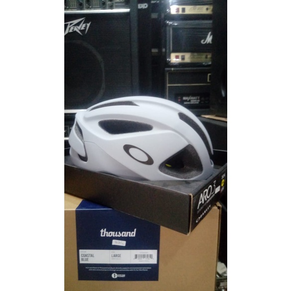 HELM SEPEDA OAKLEY ARO3 FOG GREY