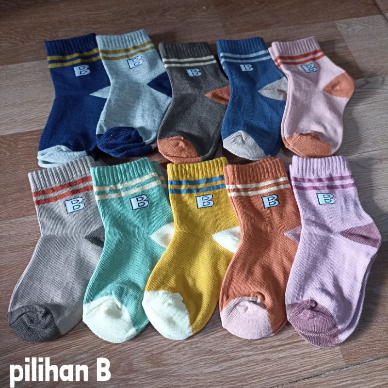 Kaos Kaki Anak Motif Import umur 2-3 tahun