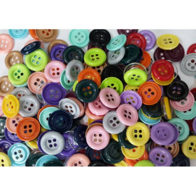 Kancing Plastik Jumbo (Besar) 2,5 cm dan 3,5 cm per 4 lusin