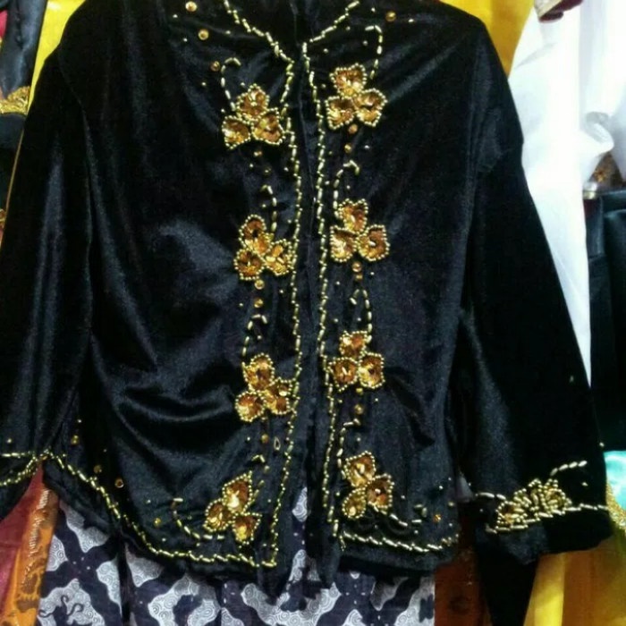 [GRATIS ONGKIR] Baju adat jawa perempuan untuk anak sd TERPERCAYA