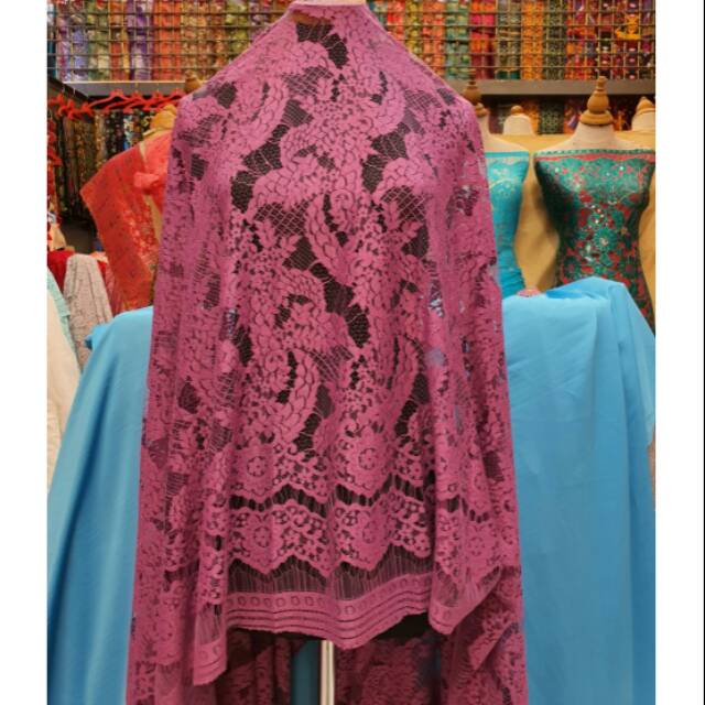 KAIN BRUKAT FATMAWATI MOTIF BUNGA KECIL