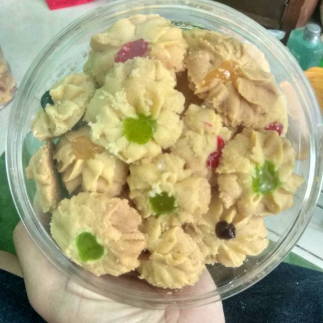 

Kue semprit