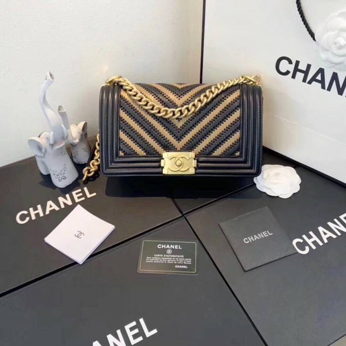 [CHANEL BOY CHEVRON GOLD METAL SHOULDER BAG 6308] Tas Fashion Wanita