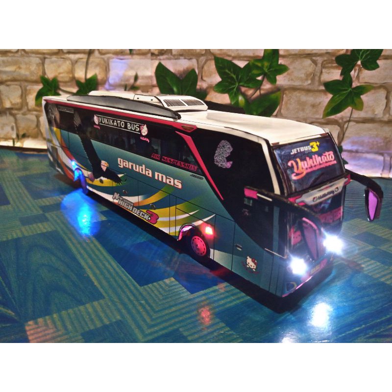 miniatur bus papercraft skala50