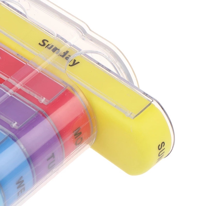 Kotak Penyimpanan Obat Pil Portabel 28 Grids 7 Hari Mingguan Tahan Air Tahan Lembab Bahan Plastik Warna-Warni 4 Kali Untuk Travel