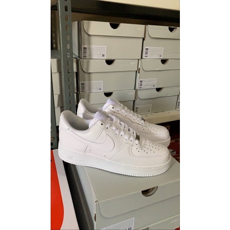 NIKE AIR FORCE 1 TRIPLE WHITE ORIGINAL