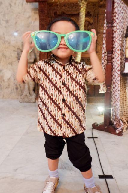 Kemeja Batik Parang Unggul Jaya || Sogan Putih || Batik Pria Lengan Panjang