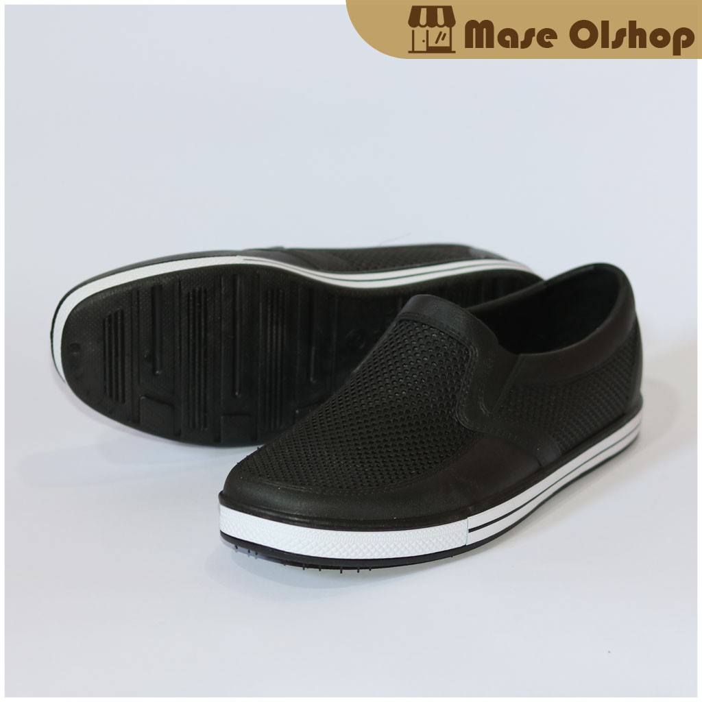 Sepatu Karet Pria Model Slip on Sankyo 39-43 SAF 1146