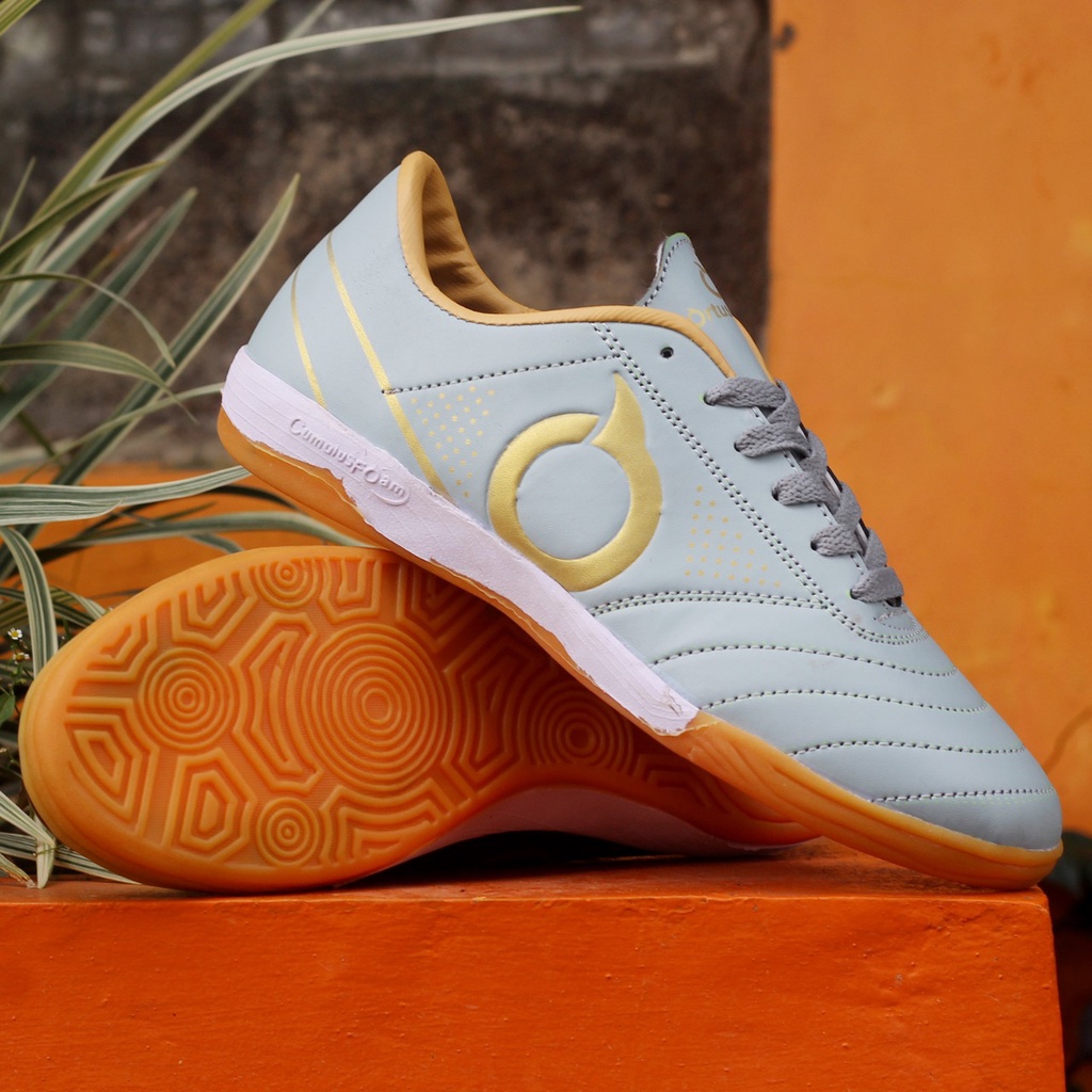 Sepatu Bola Futsal Pria Terbaru Olahraga Outdoor Sport Ouruseught New Varian Warna Pink Silver Hitam