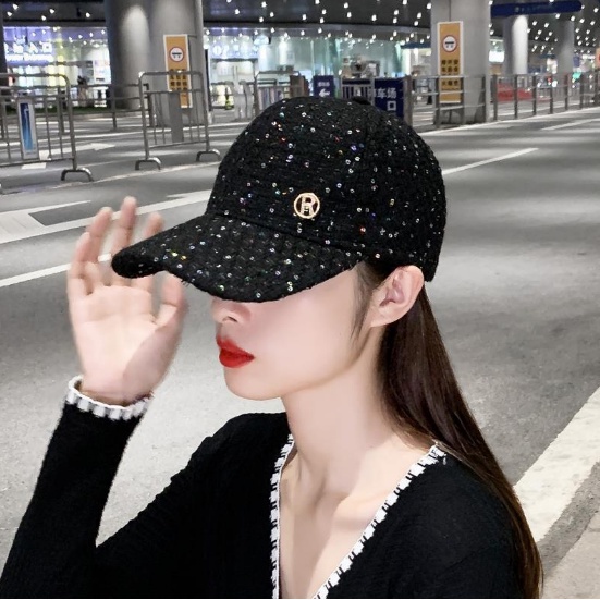 Topi Baseball Pria Wanita Logo R Motif Manik Manik Unisex Pengait Ring Besi Casual Cap sport fashion style korea TWC