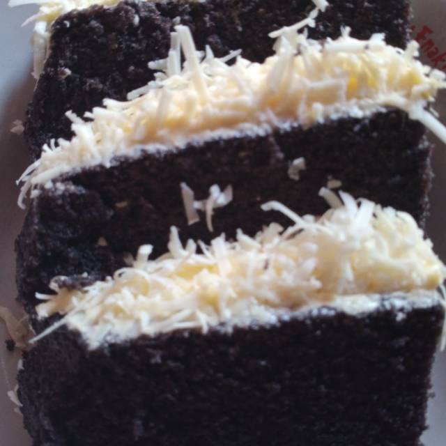 

BOLU KETAN HITAM