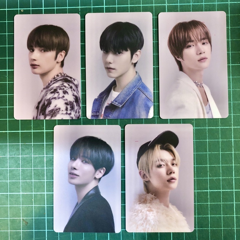 TXT - HYBE Insight Museum LD Lucky Draw Photocard PC Offline Exclusive PLAIN