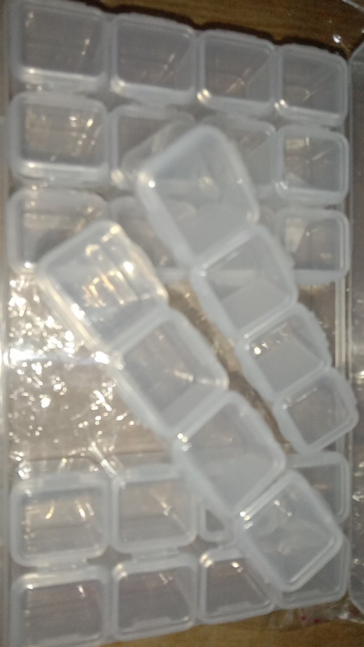 [best Quality] Kotak Penyimpanan Perhiasan Genenic Seperate Box 28 Slot