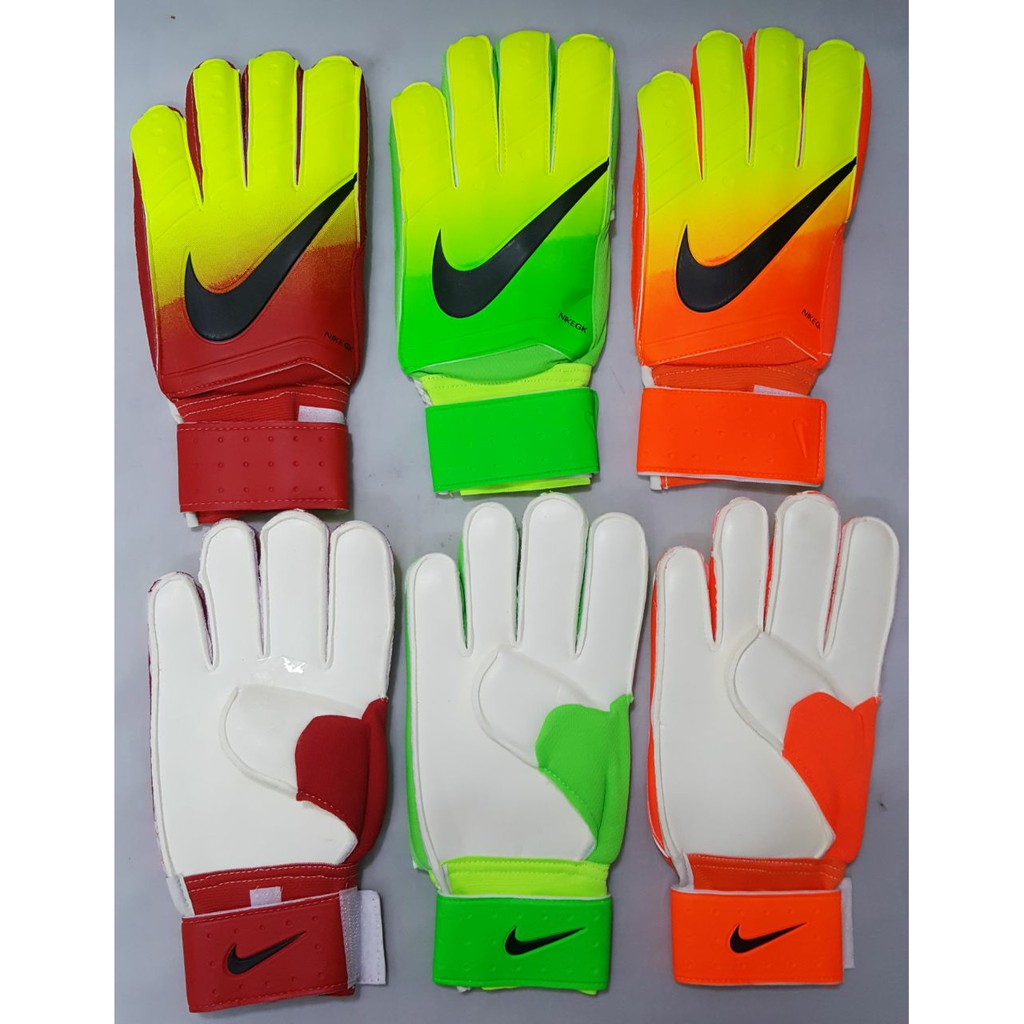 Sarung Tangan Kiper Adidas / Nike