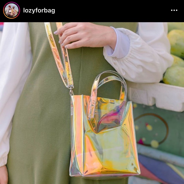 LOZY HOLOGRAM SLING BAG